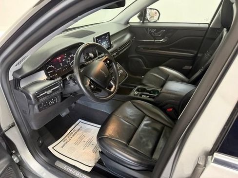 Used 2021 Lincoln Corsair AWD image 17