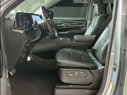 Used 2023 Cadillac Escalade V image 10
