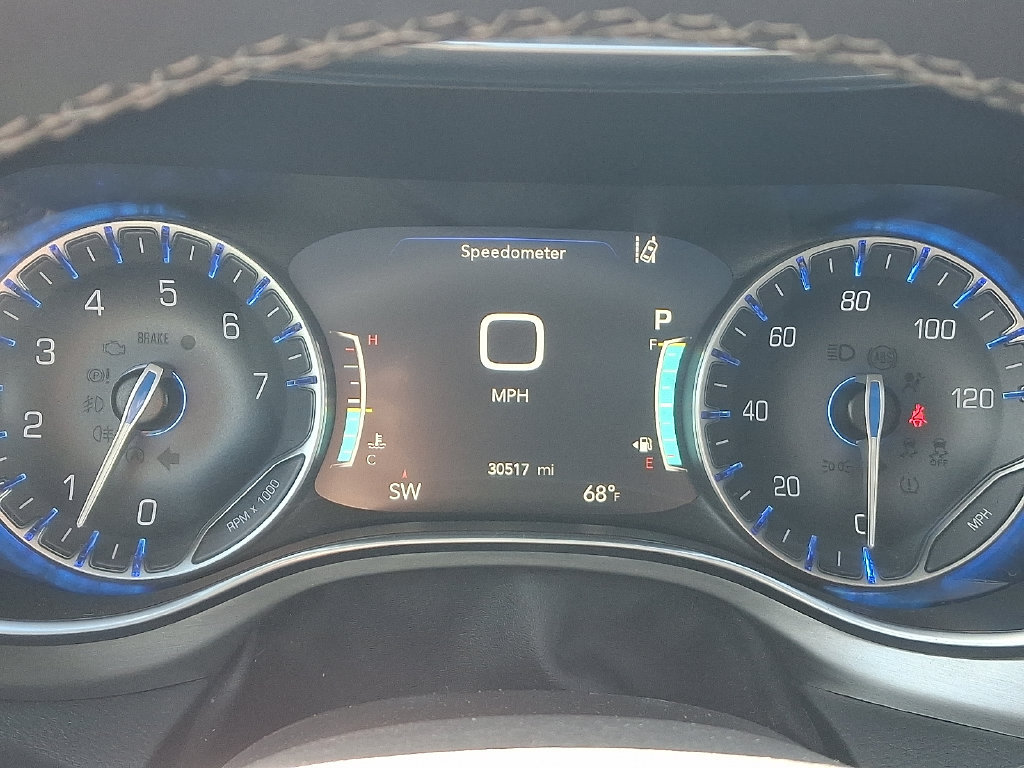Used 2023 Chrysler Pacifica Limited w/ S Appearance Package FWD image 23