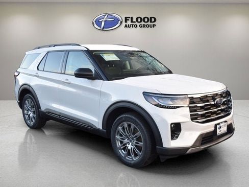 New 2026 Ford Explorer Active image 1