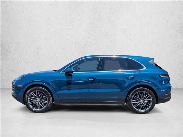 Used 2024 Porsche Cayenne AWD/4WD image 9