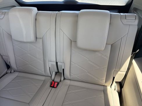 New 2026 Volkswagen Atlas SE FWD image 12