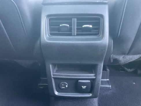 Used 2022 Ford Edge SEL w/ Convenience Package AWD/4WD image 23