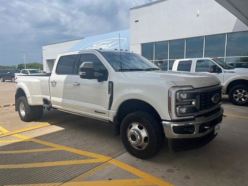 Used 2024 Ford F350 Lariat w/ Lariat Ultimate Package image 2