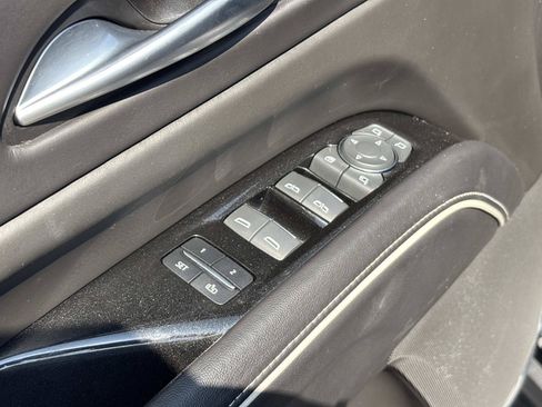 Used 2023 Cadillac Escalade ESV V AWD/4WD image 12