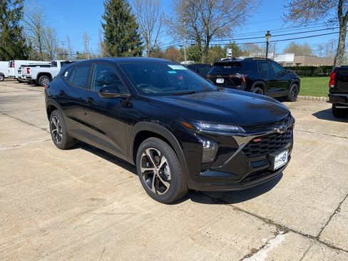 New 2026 Chevrolet Trax RS w/ Driver Confidence Package FWD image 1