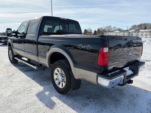 Used 2010 Ford F250 Lariat image 3