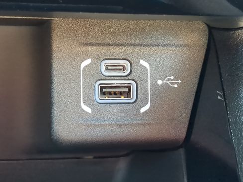 New 2026 Jeep Compass Latitude AWD/4WD image 19