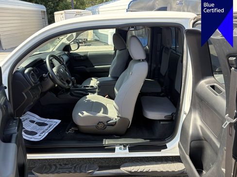 Used 2022 Toyota Tacoma SR w/ SR Convenience Package RWD image 11