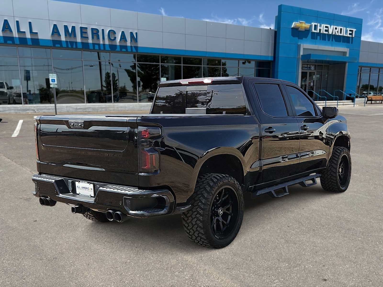 Used 2022 Chevrolet Silverado 1500 LT Trail Boss w/ LT Trail Boss Premium Package AWD/4WD image 8