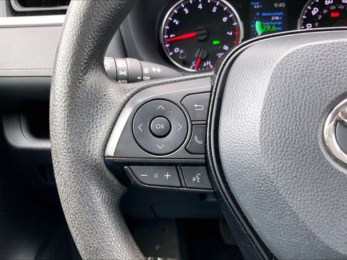 Used 2021 Toyota RAV4 XLE FWD image 23