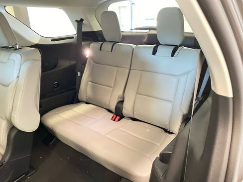New 2026 Ford Explorer Active w/ Active Comfort Package AWD/4WD image 11