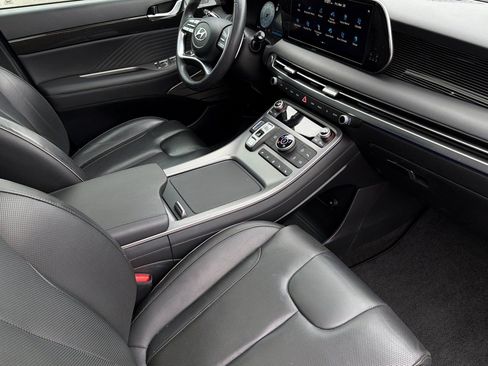 Used 2024 Hyundai Palisade Calligraphy image 19