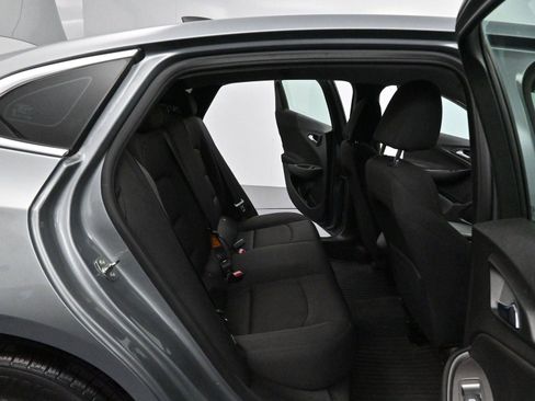 Used 2023 Chevrolet Malibu LS image 28