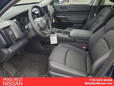 New 2026 Nissan Pathfinder SV w/ SV Premium Package FWD image 11