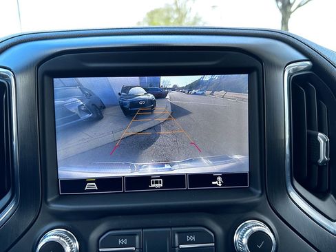 Used 2021 GMC Sierra 1500 AT4 image 8