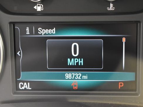 Certified 2018 Buick Enclave Essence w/ Trailering Package FWD image 29