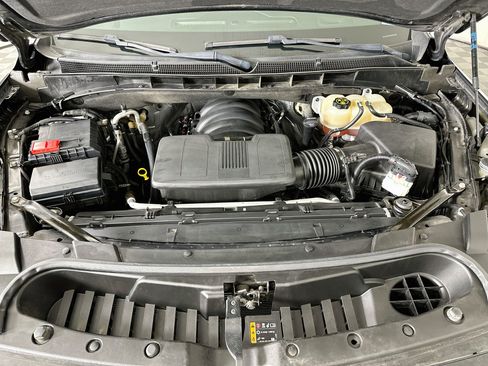 Used 2023 GMC Yukon SLE w/ Gmc Pro Safety Plus Package RWD image 34