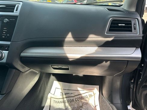 Used 2017 Subaru Legacy 2.5i Premium image 22