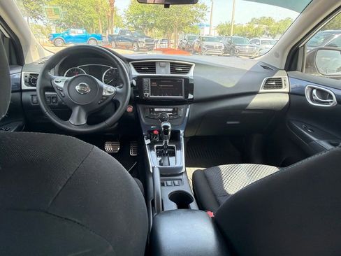 Used 2019 Nissan Sentra SR FWD image 15