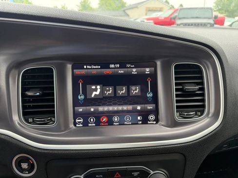 Used 2019 Dodge Charger SXT AWD/4WD image 22