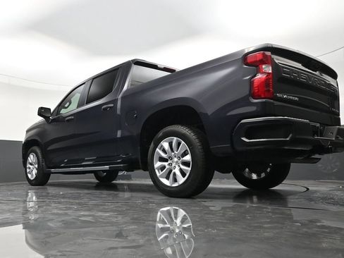Used 2023 Chevrolet Silverado 1500 Custom RWD image 22