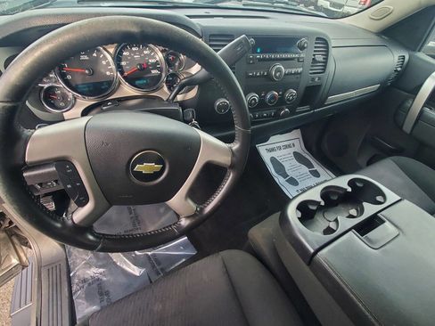 Used 2013 Chevrolet Silverado 2500 LT w/ Convenience Package image 8