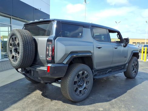 New 2026 GMC Hummer EV 3X w/ Carbon Fiber Edition Package AWD/4WD image 10