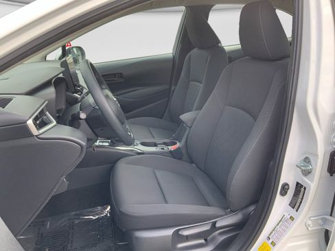 Used 2023 Toyota Corolla LE FWD image 17