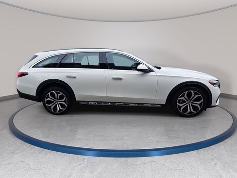 New 2026 Mercedes-Benz E 450 4MATIC All-Terrain Wagon image 4