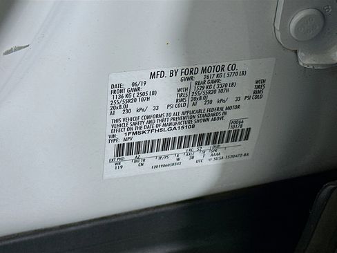 Used 2020 Ford Explorer Limited image 12