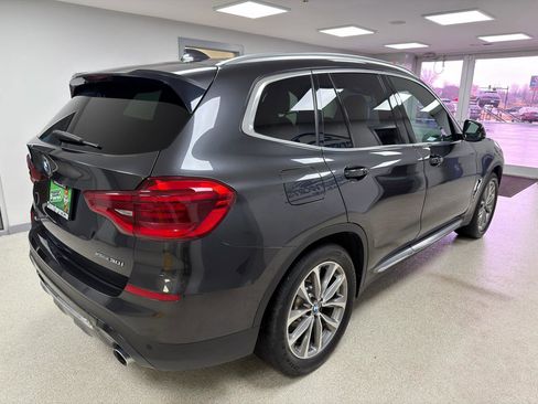 Used 2019 BMW X3 xDrive30i w/ Premium Package image 3