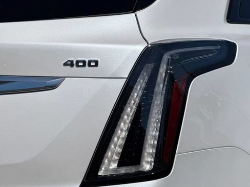 New 2026 Cadillac XT5 Sportv w/ LPO, Floor Liner Package AWD/4WD image 27