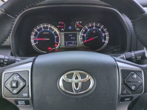 Used 2016 Toyota 4Runner SR5 Premium image 28