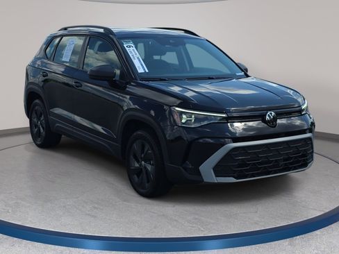 Used 2025 Volkswagen Taos S FWD image 3