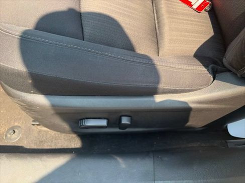 Used 2024 Nissan Altima 2.5 SV FWD image 18