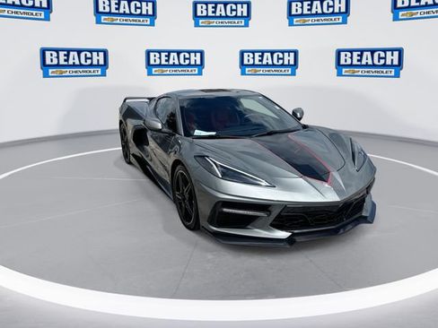 Used 2022 Chevrolet Corvette Stingray Coupe w/ Chrome Exterior Badge Package RWD image 2