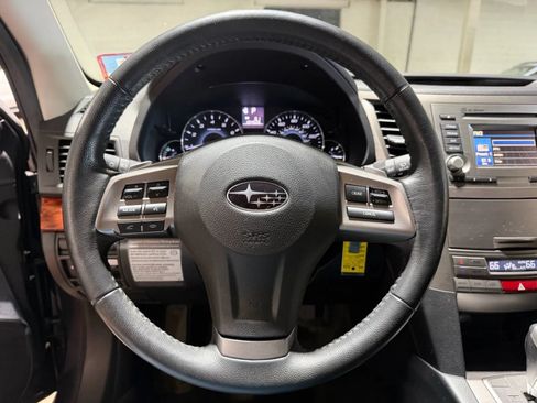 Used 2012 Subaru Outback 2.5i Limited AWD/4WD image 13