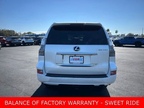 Used 2023 Lexus GX 460 Premium w/ Premium Package image 5