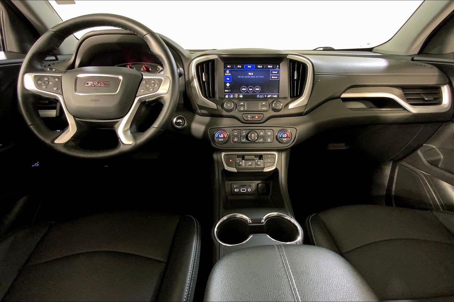 Used 2023 GMC Terrain SLT AWD/4WD image 16