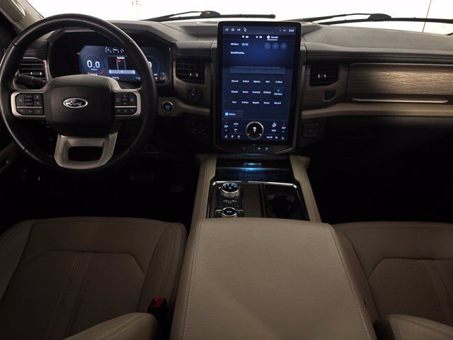 Used 2023 Ford Expedition Limited AWD/4WD image 30