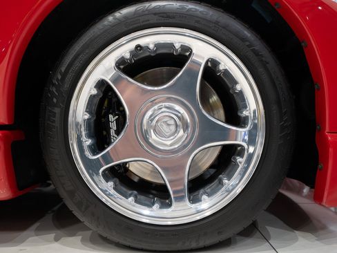 Used 1997 Dodge Viper GTS RWD image 39