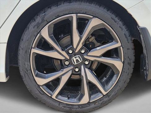 Used 2019 Honda Civic Sport image 14