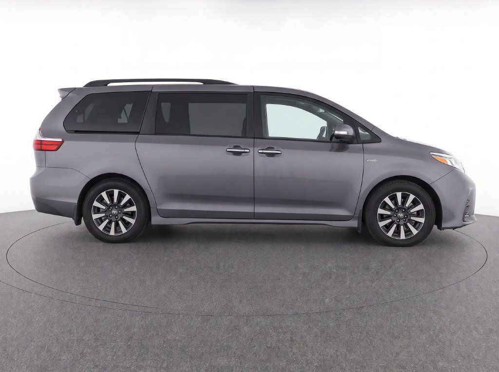 Used 2019 Toyota Sienna Limited Premium AWD/4WD image 8