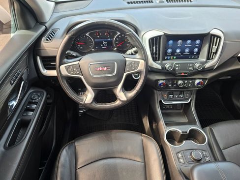 Used 2019 GMC Terrain SLT w/ Preferred Package image 2
