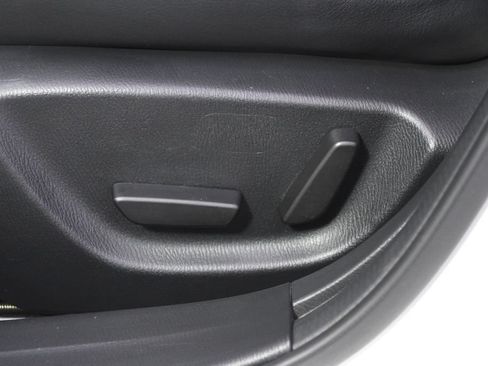 Used 2016 MAZDA MAZDA3 i Grand Touring FWD image 14