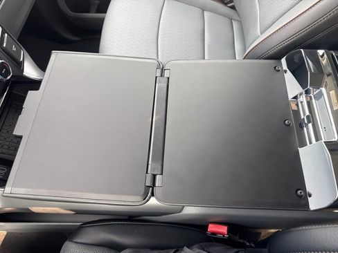 New 2025 Ford F150 Lariat w/ Equipment Group 502A High image 42