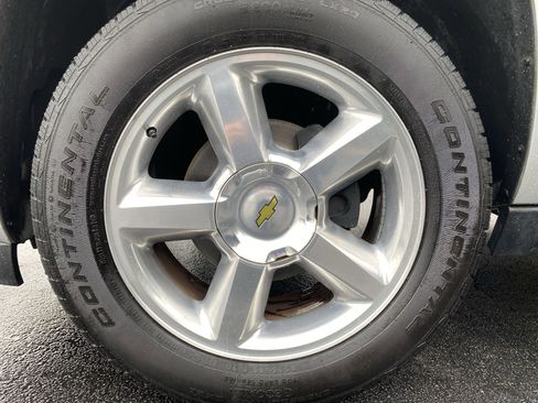 Used 2013 Chevrolet Avalanche LT w/ All-Star Edition image 13