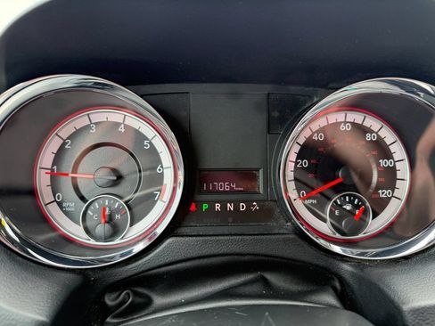 Used 2020 Dodge Grand Caravan SXT FWD image 27