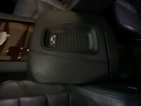 Used 2019 Cadillac Escalade Premium Luxury w/ Escalade Sport Edition image 21